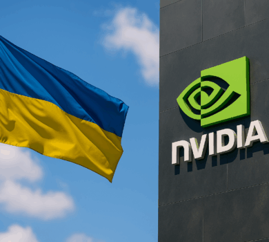 Ukrajinská vlajka vejúca vedľa modernej budovy s logom NVIDIA na fasáde, symbolizujúca partnerstvo v oblasti umelej inteligencie.